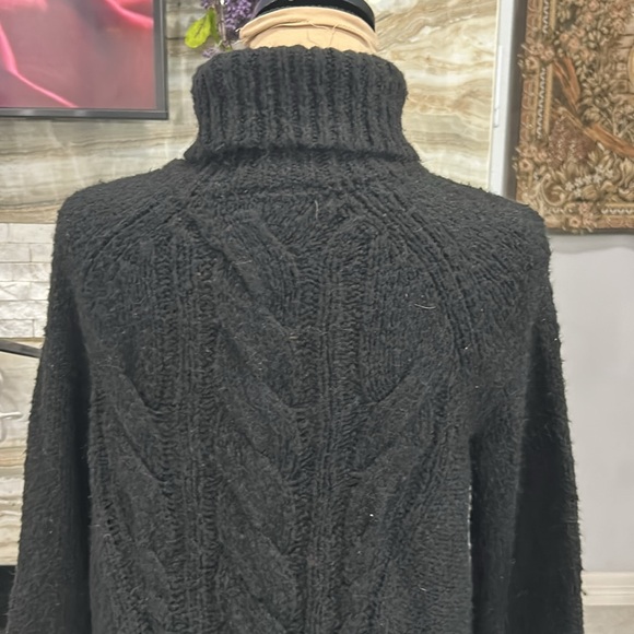 Simply Vera Wang Cable Knit Black Turtleneck Sweater/Silver Sparkle. Size L(812) - Picture 8 of 13